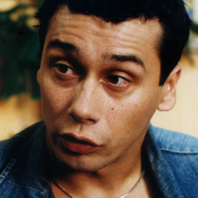 Pupendo je český barevný film režiséra Jana Hřebejka z roku 2003, natočený na motivy knih Petra Šabacha, zejména knihy Opilé banány. Film ukazuje život v Československu v době komunistického režimu 80. let 20. století. 