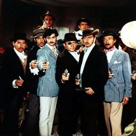 Jedná se o oběti dvou zločineckých gangů z Michaga a ze San Boniga, které zápasí o šek na milion dolarů. 