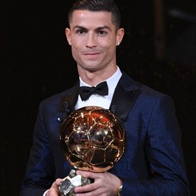 Dne 24. března 2012 v zápase proti San Sebastianu překonal v dresu Realu Madrid klubový rekord v rychlosti s jakou dosáhl 100 ligových branek. Stačilo mu na to pouhých 92 ligových utkání. Dosavadní rekordman Ferenc Puskás na to potřeboval 105 zápasů.