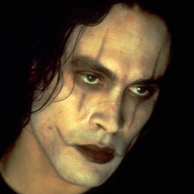 Kulka, která herce zabila, byla úplně poslední. Po zbytek natáčení se už nemělo vystřelit ze žádné zbraně.