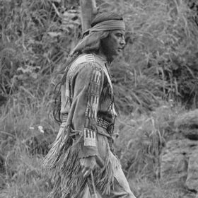 Baron Pierre Brice, vlastním jménem Pierre Louis Baron de Bris, byl francouzský herec a zpěvák.