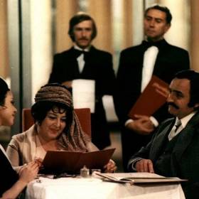 Sotva se dostanou z vězení, kde se ocitli kvůli nepodařené krádeži lihu, už jedou v další levotě.