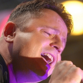 V letech 1985 až 1993 byl vůdčí osobností skupiny Oceán, později, v letech 1992 až 1996, seskupení Shalom.