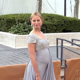 V listopadu 2008 jí televize E!Entertainment Television zvolila jako nejvíc sexy ženu světa, když porazila taková jména, jakými jsou Angelina Jolie, Scarlett Johansson, Gisele Bündchenová, Heidi Klum nebo Adriana Lima.