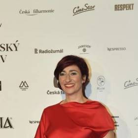 Je členkou souboru Dejvického divadla v Praze. 