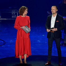 ...pak o synovce, který spáchal sebevraždu.