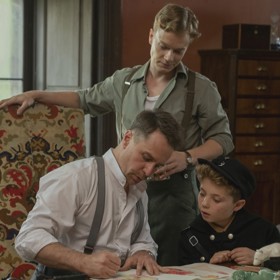 Smyslem a cílem toho všeho je stát se řádným a plnohodnotným nacistou.