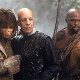 Planeta opic je americký sci-fi film z roku 2001 režiséra Tima Burtona. Jde o remake stejnojmenného filmu z roku 1968, oproti původnímu snímku však byl až dvacetkrát dražší.