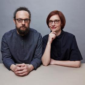 Spolumajitelka a zakladatelka NILA Eva Urbanová se svým manželem a obchodním partnerem Pavlem. Kromě vedení firmy se také starají o dvě děti.