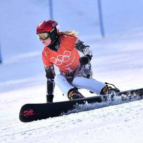 Po Anfise Rezcovové se stala druhou olympioničkou, která získala zlaté medaile ve dvou různých sportech, a vůbec první ženou, které se to podařilo na jedněch zimních olympijských hrách.