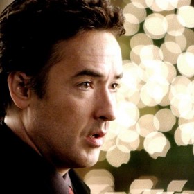 Příjmení Cusackovy postavy "Arglist" znamená v němčině záludný či zákeřný.