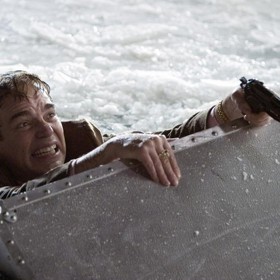 Ledová sklizeň: komedie plná nečekaných zvratů s hvězdným obsazením.