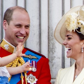 Princ William mluví svahilsky. 