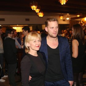 Dana Batulková vlastním jménem Danuše Batulková je česká divadelní a filmová herečka.