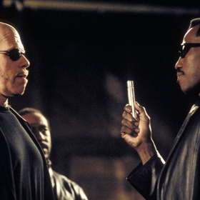 Nakonec se mu podaří přítele najít a osvobodit. Whistler infikovaný upírskou krví svede s nákazou úspěšnou bitvu, nepadne si však do oka s Bladeovým novým pomocníkem.