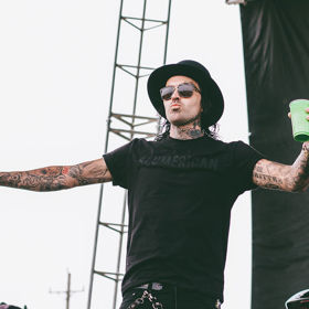 Kariéru umělce mu pomohla nastartovat roku 2005 televizní show The Road to Stardom with Missy Elliott.