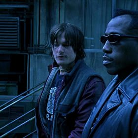 Blade 2 je americký akční film z roku 2002, který natočil Guillermo del Toro podle komiksových příběhů o Bladeovi. 
