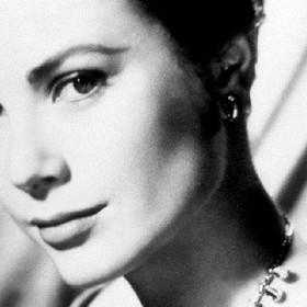 Grace Kelly zemřela při autonehodě, když bylo Albertovi II. pouhých čtyřiadvacet let.