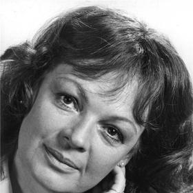 Vytvořila desítky rolí na divadle, ve filmu i v televizi a věnovala se též dabingu; těžká nemoc její kariéru ale po roce 2011 bohužel ukončila