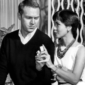 S první manželkou Neile Adams v epizodě z cyklu Alfred Hitchcock uvádí v roce 1930