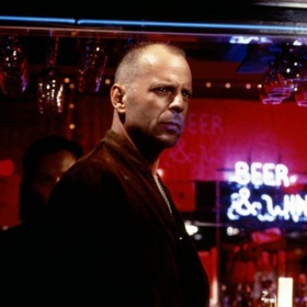 Ani Bruce Willis nebyl žhavé želízko v ohni. Ještě že se Matt Dillon nemohl rozhodnout.