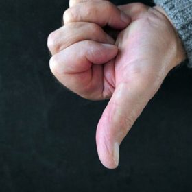 Jsou to právě negativní myšlenky, kritický postoj některých lidí, který se odráží ve špatných rozhodnutích. 