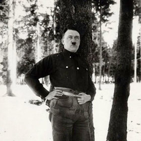 Romantický Adolf Hitler. Připadal si prý nepatřičně zasněně.