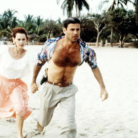 Rob Stewart se proslavil díky roli detektiva Nicka Slaughtera v seriálu Vražedné pobřeží. 