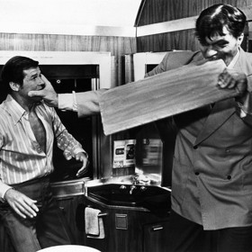 ...a to zejména proto, že ještě nikdo nedokázal rozžvýkat auto či překousnout lano od lanovky.