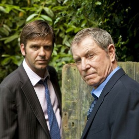 Mezi příznivce seriálu má patřit i David Cameron, Sharon Stone a Johnny Depp.