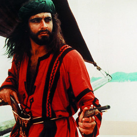 Sandokan je zpět! V druhé sérii z roku 1996 se vrací do své rodné krajiny, aby zachránil Suramu, královnu Assamu, ze spárů zlé čarodějnice Black Rajy.