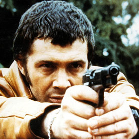 Kadeřník, nebo bubeník v The Beatles? Lewis se rozhodl pro to první, ani u toho však dlouho nevydržel. Vystřídal řadu profesí.