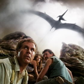 Ba co víc, Dr. Marshall považuje cestování časem za lék na všechny problémy lidstva.