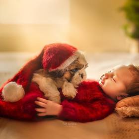 Zvířecí kamarádi jsou pro děti důležití již od útlého věku. 