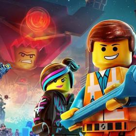 Strážce zbraně, starý Vitruvius, ho varuje a řekne mu o proroctví, že se jednoho dne objeví vyvolený, který přinese blokátor, zničí Krágl a nastolí pořádek.