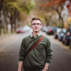 Podstata problému nízkého sebevědomí u muže zpravidla tkví v dětství, resp. dospívání. Muž jednoduše zůstal v této fázi, bez ohledu na věk nedospěl.