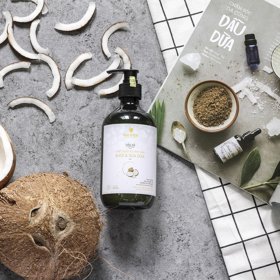 Vybírejte si šampony a kondicionéry, které jsou vhodné pro váš typ vlasů. Ideální kondicionér je ten, který je proti roztřepeným konečkům a obsahuje arganový olej.