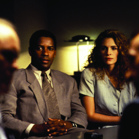 Případ Pelikán byl natočený podle skutečných událostí a zabývá se vraždou soudců Nejvyššího soudu ve Washingtonu.