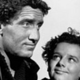 Prvního ze dvou Oscarů získal za film Stateční kapitáni (1937).