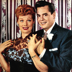 Má hned dvě hvězdy na chodníku slávy v Hollywoodu. Jednu za filmovou a druhou za televizní činnost.