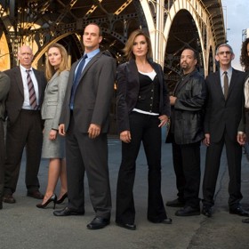 Taylor Swift pojmenovala svou kočku po hlavní postavě celého seriálu, detektivce Olivii Benson. Je totiž velkým fanouškem seriálu.