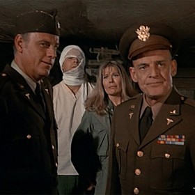 Seriál se dočkal tří spin-offů. Žádná série však diváky nezaujala.