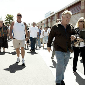 A další podivnost. V jednom skladu se našla dokonce urna s popelem psího miláčka. Ostatky byly vráceny majiteli.