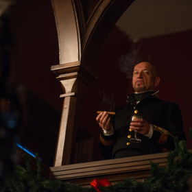 Herec Ben Kingsley má za sebou hned několik rolí lékařů. Zřejmě po otci, který toto povolání vykonával doopravdy.