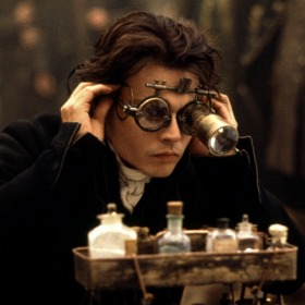 Depp byl první volbou režiséra Burtona. Filmové studio ho však požádalo, zda by nezvážil do této role i Brada Pitta.