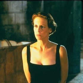 ...například zapůjčení třech stíhaček americkou vládou vyšlo na 2400 dolarů za hodinu.