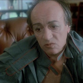 Film Sexmise nejprve zhlédl Gorbačov. Po vystřižení cca 40 minut materiálu mohl jít do kin.