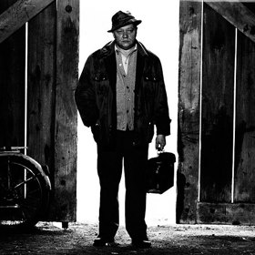 Rudolfa Hrušínského i přes zákaz činnosti prosadil do filmu režisér František Vláčil