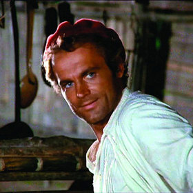 Terence Hill se původně jmenoval Mario Grotti. Přejmenovat se musel na příkaz produkce.