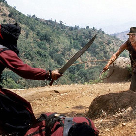 Indiana Jones a Chrám zkázy(1984): Jonesův bič byl vyroben z klokaní kůže.